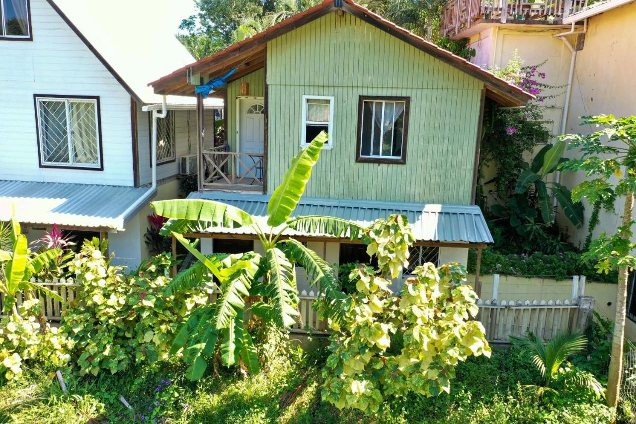 Roatan Backpackers' Hostel Sandy Bay Esterno foto